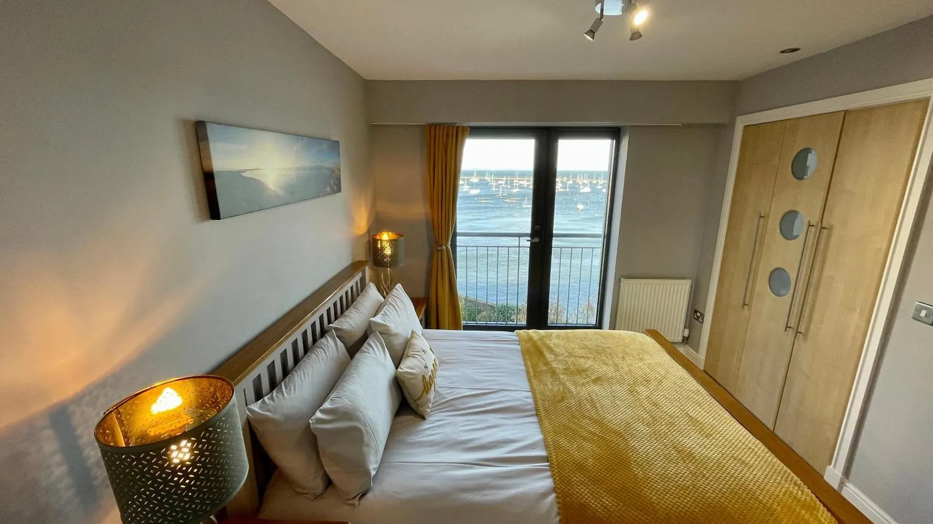 Corinthian Quay Apartment contacts